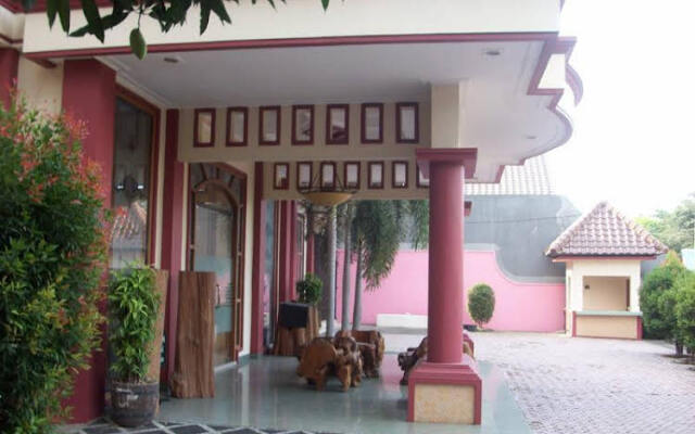 Azifa Guest House