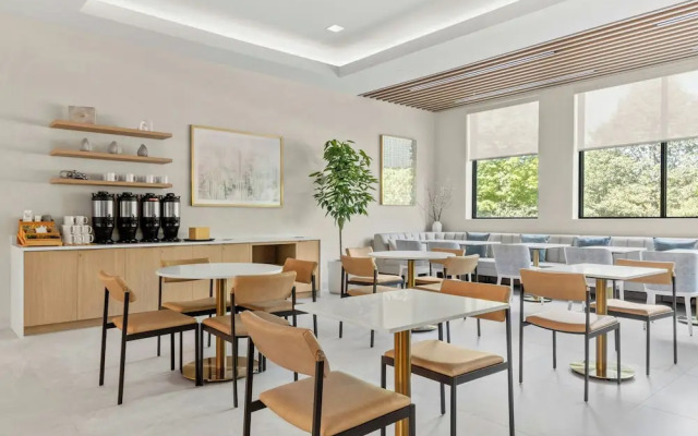 Residence Inn by Marriott Melville