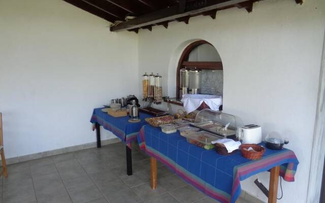 Hotel Sarti Beach