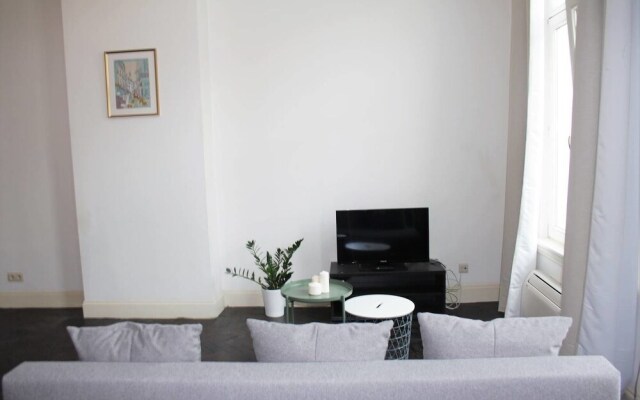 Saint Pauls Suite 35