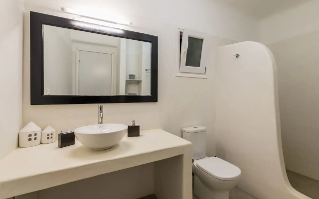 Eleni's Village Suites