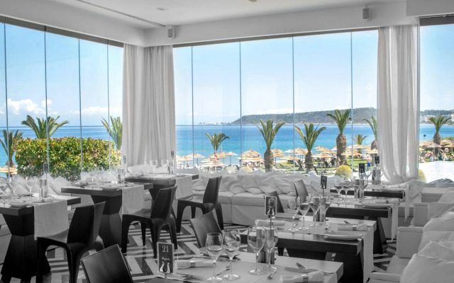 The Ixian Grand & All Suites - Adults Only