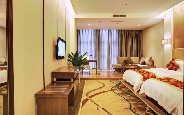 ERA South Atrium Hotel