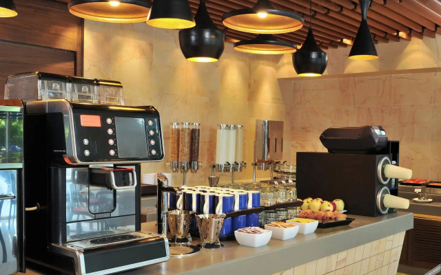 Holiday Inn Express Ahmedabad Ashram Road