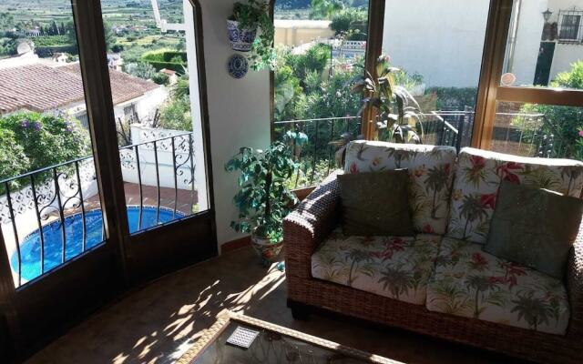 Spanish Villa in Stunning Location - Jalon Valley