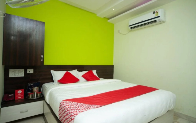 Sri Kumaran Residency By OYO Rooms