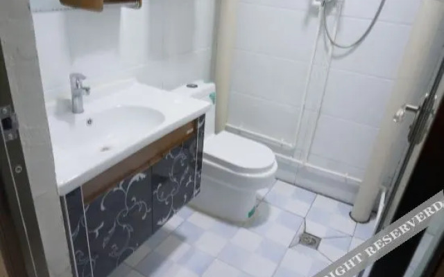 Xinzheng Aegean Express Hotel (Xias College)
