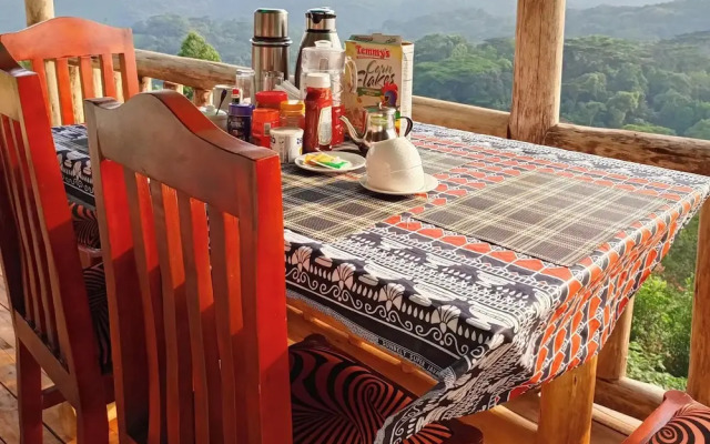 Bwindi Neckview Lodge