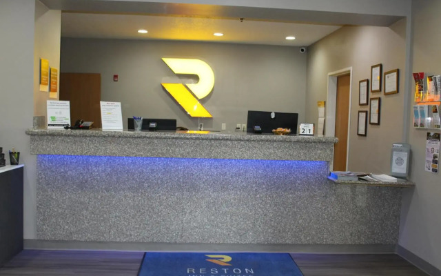 Reston Inn & Suites