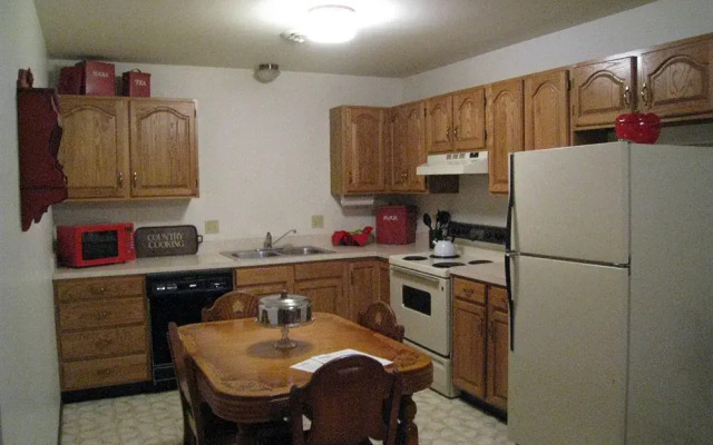 The Artist's Inn and Gallery