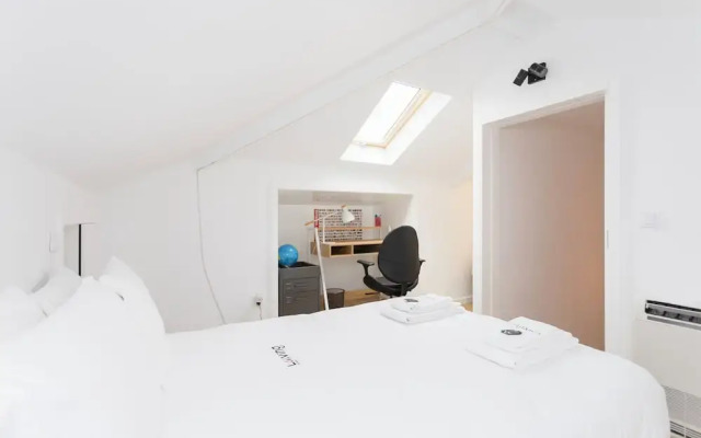 Colorwave Terrace House