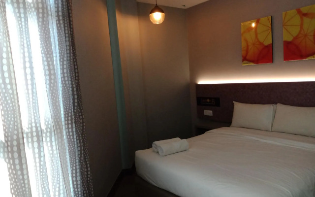 Lemon8 Hotel Apartment