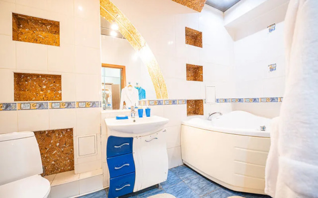 Апартаменты Пять Звезд на улице Свободы 66