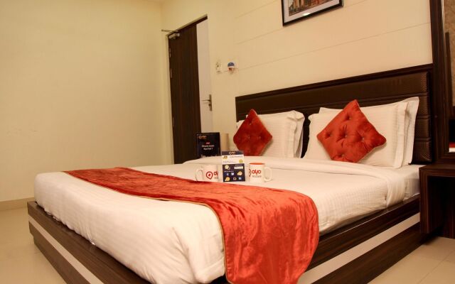 OYO 2244 Hotel Premiere Villa