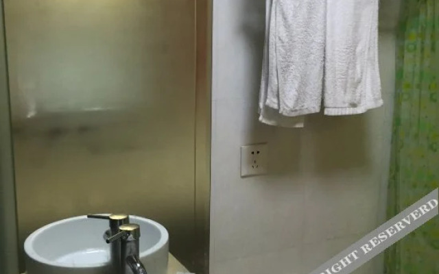 Youjia Business Hotel(宁波优家商务宾馆)