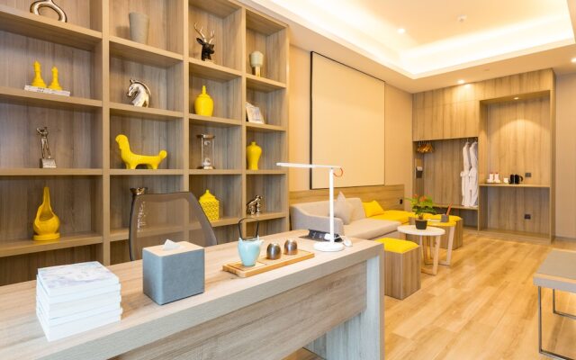 Atour Hotel Hongyadong Riverside Chongqing