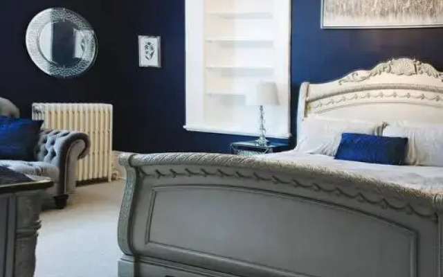 The Lakehurst Estate