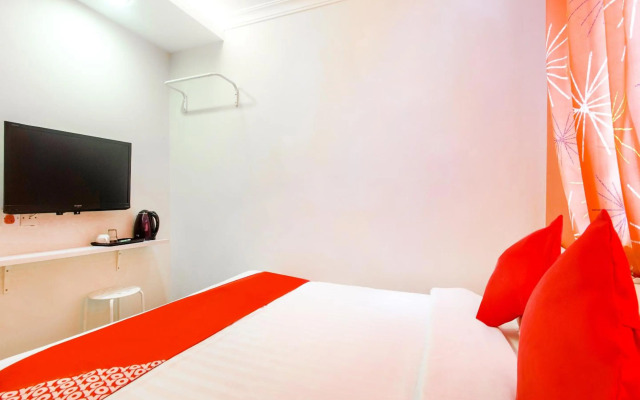 Super OYO 761 City Hotel