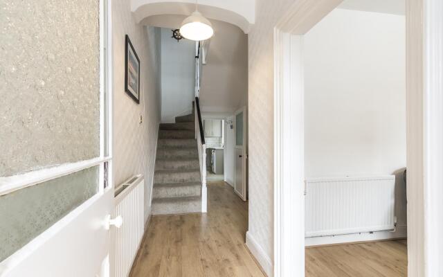 Sandy Retreat - 3 Bedroom Holiday Home - Tenby