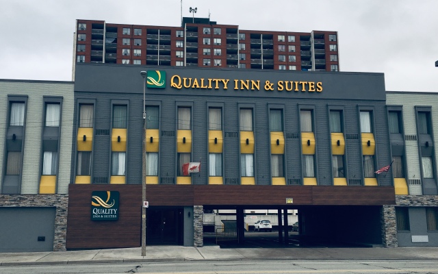 Quality Inn & Suites Downtown