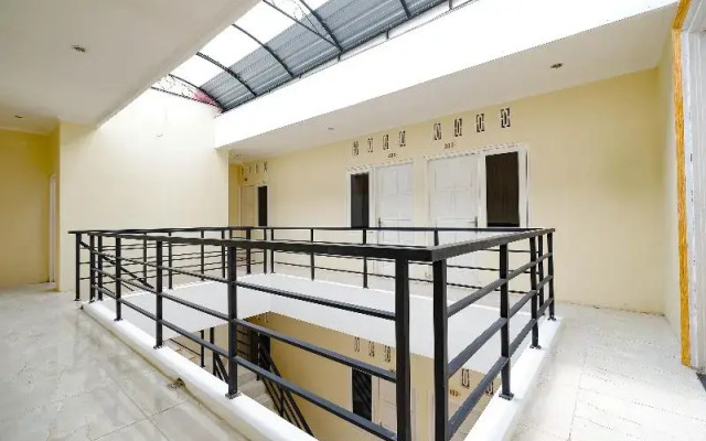 Wisma Fortuna Syariah by OYO Rooms