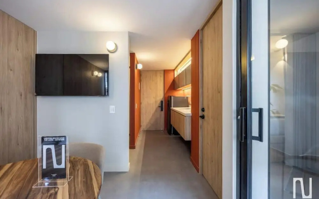 Nok Amazing 2BR Apartment With Balcony City Views