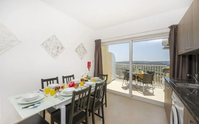 Summer Breeze Superior Apartment with Terrace by Getaways Malta