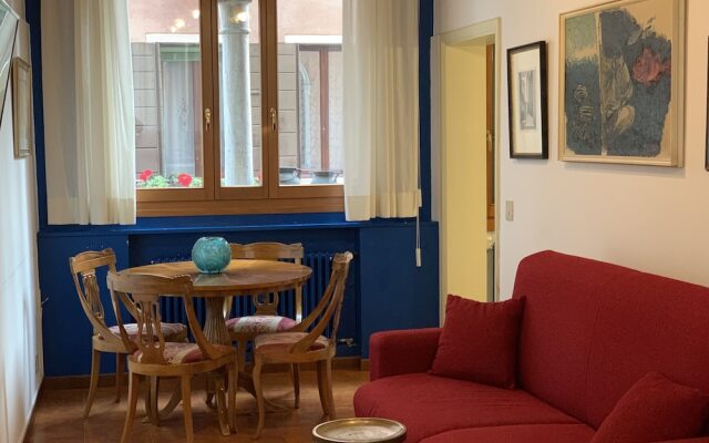 Grimaldi Apartments - Alle Bifore