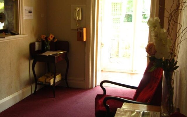 The Cecil Guesthouse