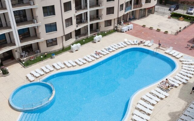 One Bedroom Apartment with Large Balcony