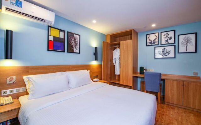 Maker Hotel