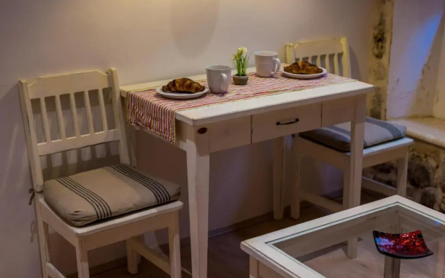 Historical City Center Apartment