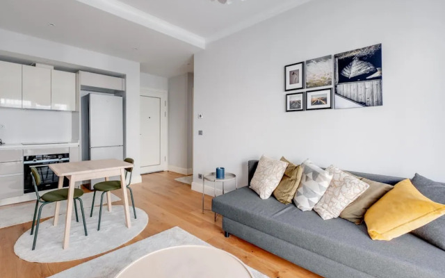 Modern Flat 5 min to Metro on Istiklal Avenue