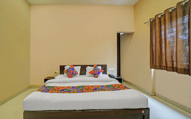 Fabhotel Grand Stay Ambedkar Nagar