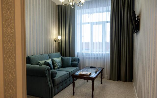 Center Hotel