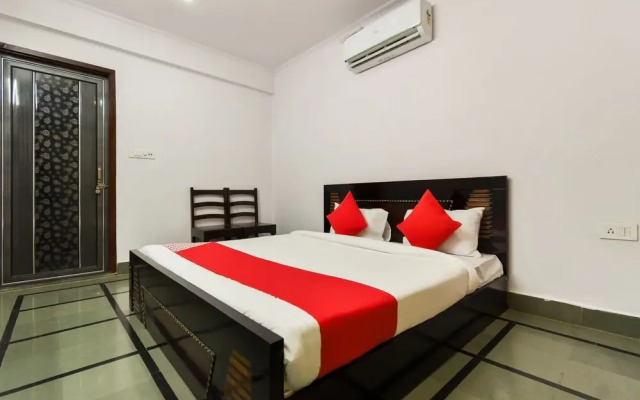 OYO 45329 Hotel Shreemaya