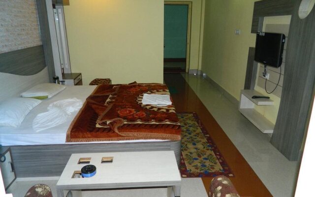 Hotel Raj