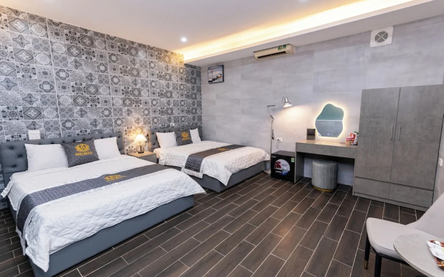 Hera Hotel