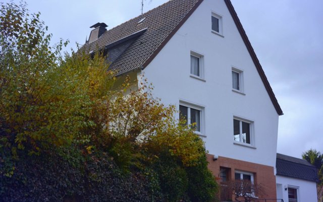Holiday home in Sauerland - quiet setting, private entrance, terrace, garden