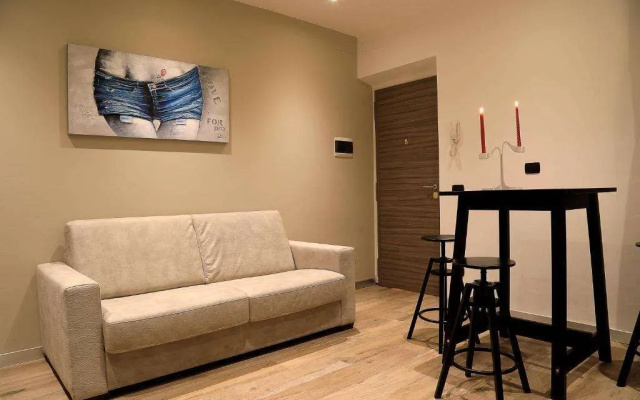 Sforza Apartment Near Duomo