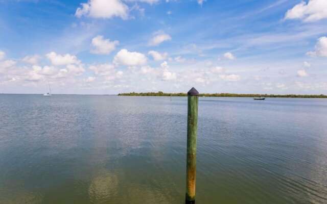 Captiva Shores 1B
