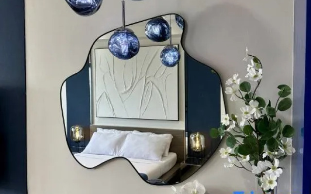 Deluxe Executive End Unit in Downtown Makati