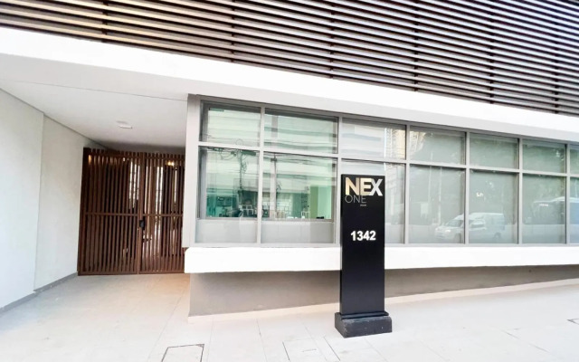 Studio novíssimo, completo e muito bem localizado