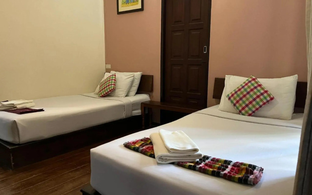 Thanicha Resort Amphawa