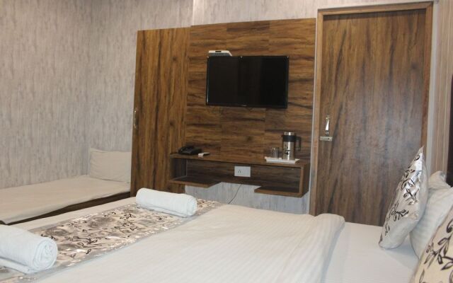 Hotel Smile Residency