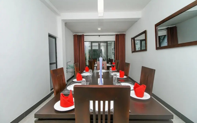 Oyo 511 Delphin Hotel