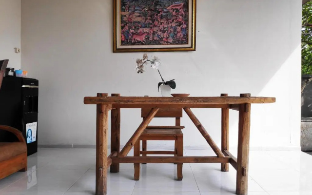 OYO 3833 Abian Villa By Nur Abian