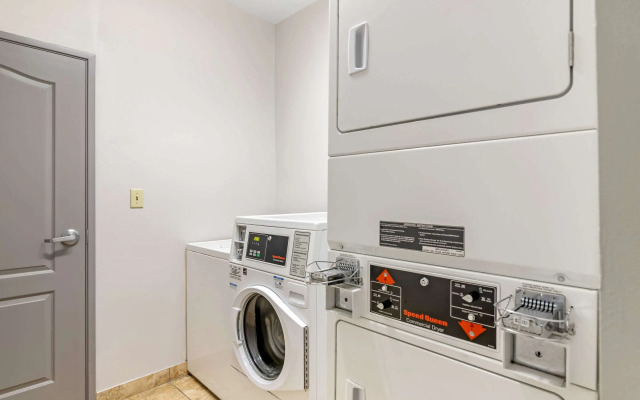 Comfort Suites Valdosta Mall Area