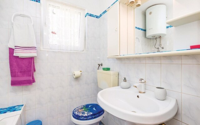 Awesome Home in Kastav with Hot Tub, WiFi & 3 Bedrooms