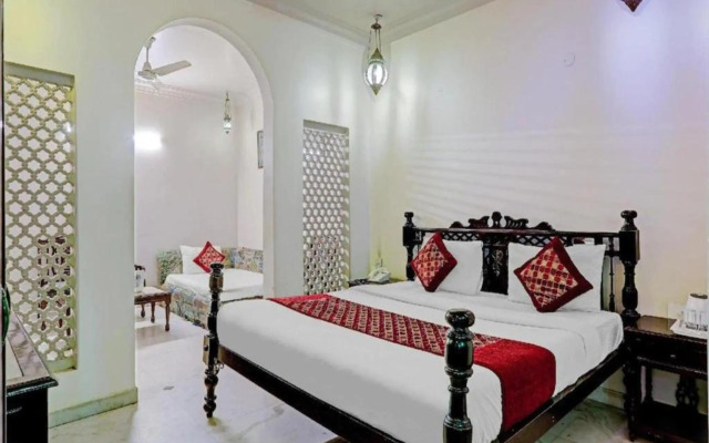 Jyoti Mahal A Royal Heritage Hotel - 5 Mins from New Delhi Railway station & 2Mins From Metro